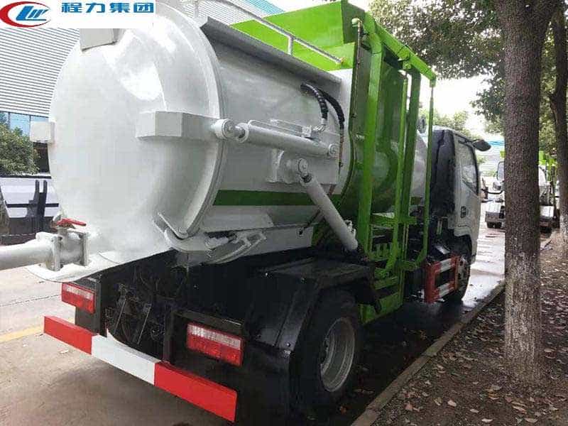 国六多利卡D6餐厨垃圾车