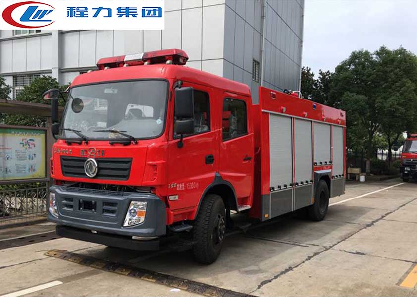 东风153型7吨水罐消防车